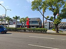 楊梅交流道旁.稀有大地坪金透店