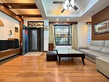 單元十二旁震後面寬6米8六房雙車邊間大別墅