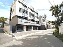 新社原朗朗-全新電梯別墅-臨路非社區