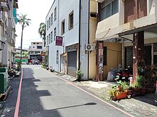 屏東法院棒球場-邊間透天-可店住