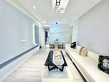 秀朗國小美裝潢三樓