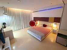 🍎高樓層32💖星空天花板✨亞灣星空景觀套房		