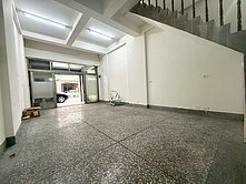 賺錢透天超值金店面南太平黃昏市場旁