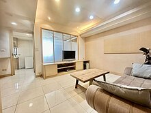 愛河畔高樓景觀宅｜雄女學區｜稀有2房（車位可購）