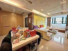 頂溪MRT(樣樣紅)次頂樓一層一戶3房+坡平車位