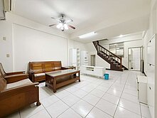 🔥勝利商圈核心超狂大六房採光美別墅🔥