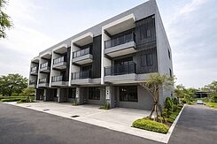 📍 中壢大莊路電梯別墅雙車位💰 2380萬