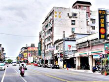 礁溪市中心學區雙面採光一層3戶超值居家電梯3房