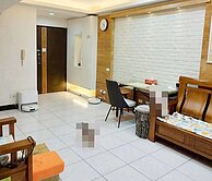 東區鄉城大鎮4房車位美電寓