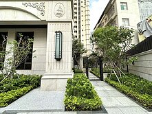 鳳山車站｜南統微笑城堡｜漂亮三房平車