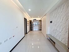 獨家｜清水中山路~兩房雙衛浴+平車｜精裝戶