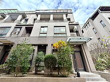 松竹雙鐵旁8米大面寬百坪別墅可停三車大買家一點利