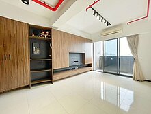  交流道旁公園里景觀優美2房車