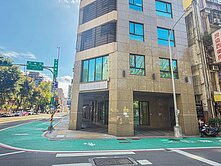 寧夏夜市太原路三角窗金店