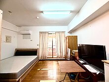 前金捷運站-中華七賢商圈-三民市場-有前陽台套房