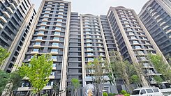 小港首排*森林公園小港*近漢民商圈*全新3房平車
