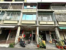 文山特區旁 臨街騎樓透天