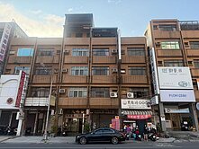 鳳山醫院~RC結構~生意好做~透天店住~