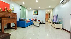 華勛地坪:32.3坪/邊間透天/方便停2台車