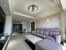 近左營匯河堤畔旁採光佳｜輕屋齡大三房平車♥