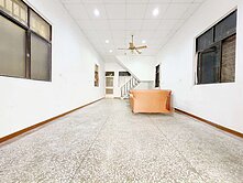 梓官核心學區15米路丹丹漢堡傳世金店王