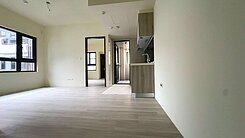 龍科雙衛開窗兩房車