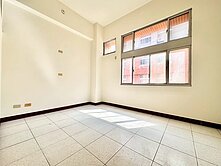 專任 屋主決心賣!低於市場行情南區｜廣三大時代