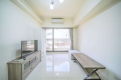 愛河愛之船河堤步道旁採光2房車位