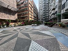 五期大英街3房車位