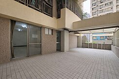 中友綠園邸｜客廳廚房直通戶外露臺｜3+1房平移車