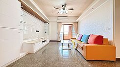 近高雄亞灣文化中心五福雅典高樓景觀大4房平車