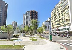 鹽埕區低總價套房近愛河公園