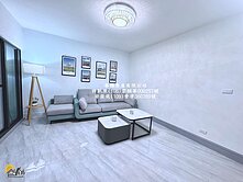 右昌商圈。新台十七線。精品三房。一卡皮箱可入住