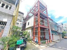 高雄市楠梓雙捷運創意鋼鐵透天厝