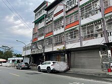 埔里透天厝規劃為3間店面+40間套房出售