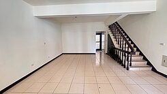 大溪落雨松公園旁社區型室內車庫別墅