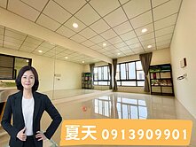 屏東市家樂福旁翻新質感透天