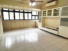 近裕隆城邊間三樓