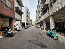 小港森林公園☆華山國小旁寧靜騎樓透店