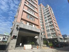 🟨高雄鼓山邊間2房｜離塵不離城・清幽舒心生活