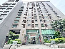 中壢工業區旁大三房車