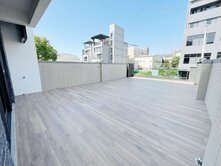 新中國醫✅廍子國小｜5套房電梯豪墅❖四車位層峰之作