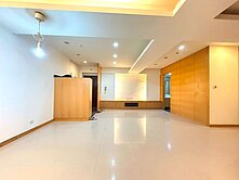 親友獨賣頂溪高樓景觀車位