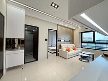 保泰一品靚鑫精渼馨2房+車位~我是偉程	