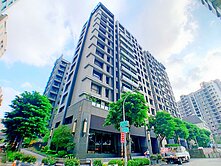 明星學區漂亮裝潢拎包入住~合輝鼎苑四房車~