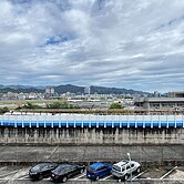 ✈️ 【漫步雲端】松山景觀三房：眺望山翠空港之美