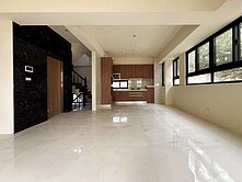 邊間|全新電梯四房六衛|雙面採光|間間套房|