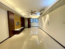 樹孝傳奇高樓層三房休旅車位