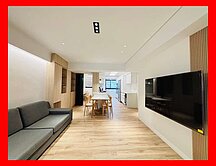 出價談🍎新逸晴光電梯四房車-住商鍾小姐