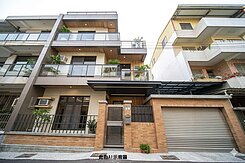 橋頭仕隆商圈｜面寬11米｜前路後巷｜建築師的家